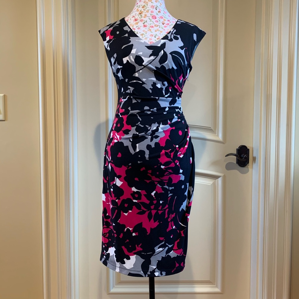 Sleeveless dress